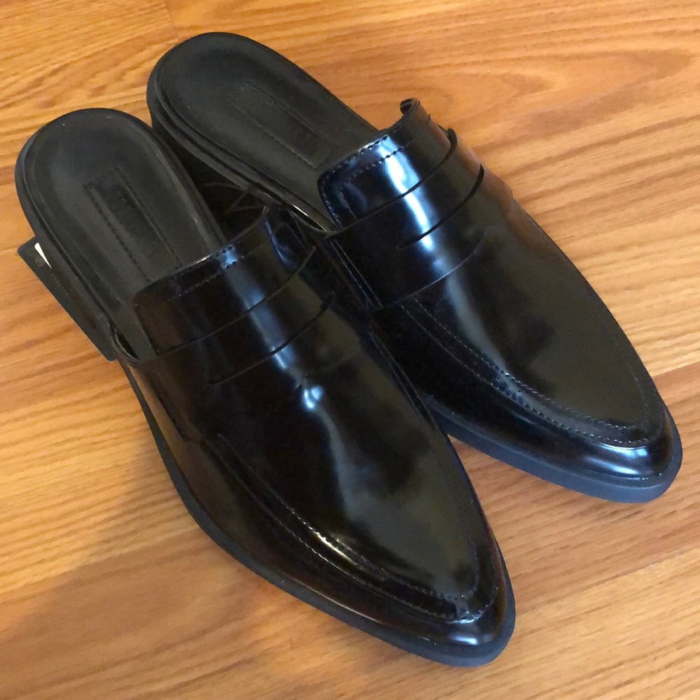 Open loafers